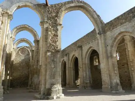 Photo de Ãbbatte (Monasterio de Santa MarÃa de la Sierra)