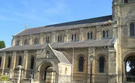 Photo de St Edward King and Confessor Catholic Church Clifford