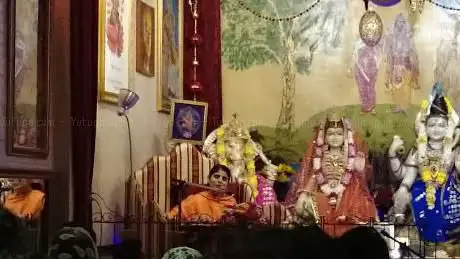 Photo de Triloki Dhaam Mandir