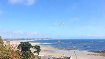 Photo de St Ouens Bay