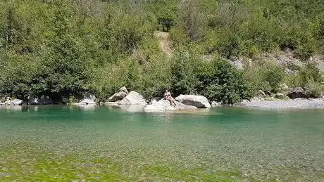 Photo de Spiaggia di Sanguineto