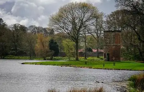 Photo de Comyn's Tower
