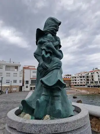 Photo de Monument a la dona dels pescadors