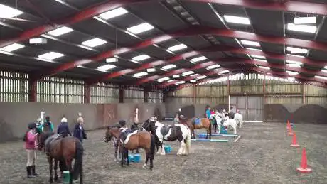 Photo de The Chestnuts Riding School