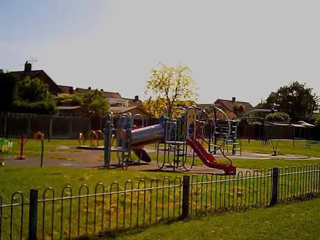Photo de Tarpots Recreation Ground