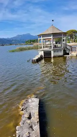 Photo de Gazebo Sul Lago