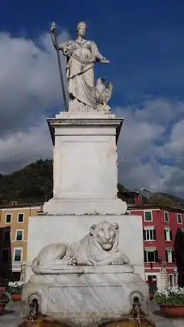 Statua di Beatrice D' Este