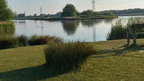 Photo de Shinewater Lake