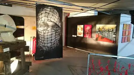 Photo de Undercroft Gallery