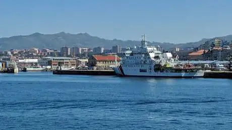 Barco Illas CÃÂes - Cruceiros RÃÂas Baixas