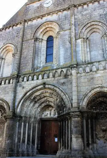 Photo de Église Saint-Pierre