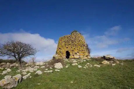 nuraghe Succoronis  Macomer