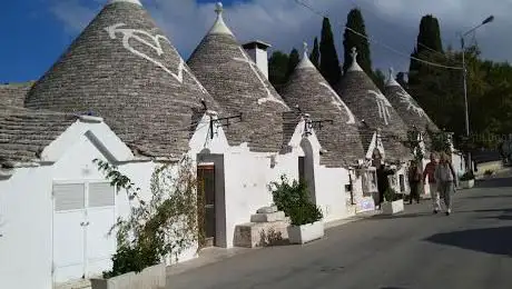 Photo de Guida Turistica di Puglia e Matera
