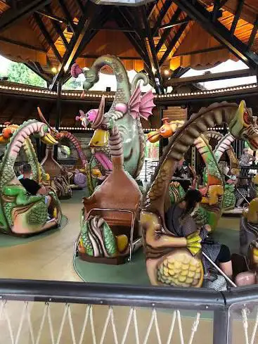 Photo de Spinning Dragons