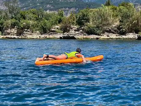 Photo de Boomerang Watersports SUP e Kayak Rental