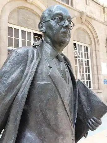 Photo de Philip Larkin Statue
