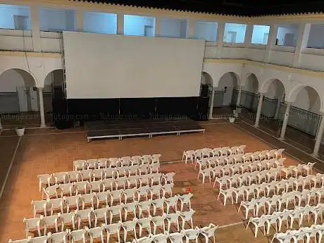 Photo de Cine De Verano Patio de San AgustÃ­n