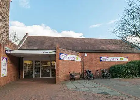 Photo de Tring Library