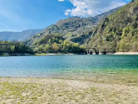 Photo de Lago del Corlo
