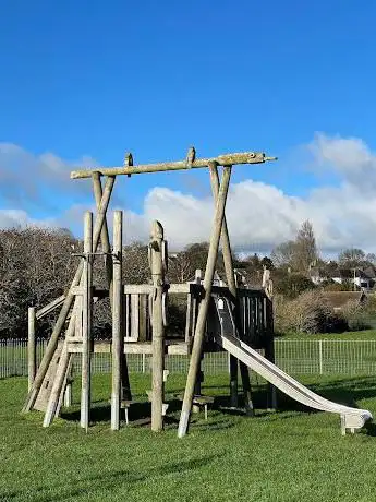Photo de Oakbury Drive Play Area