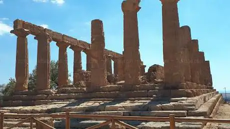 Photo de Tempio di Esculapioκ