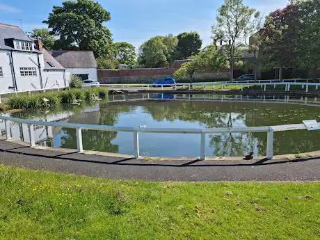 Photo de Whitburn Pond