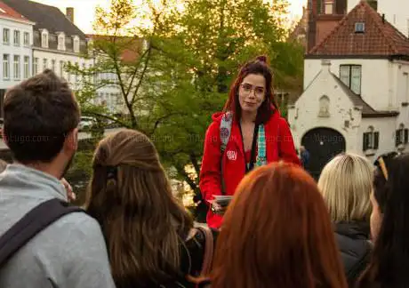 Free Tours Históricos por Brujas en español - por Legends Tours