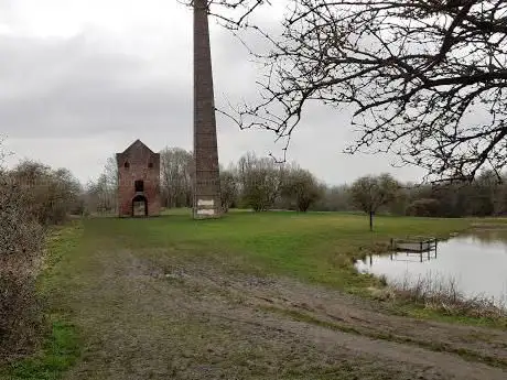 Photo de Warrens Hall Country Park
