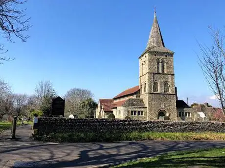 Photo de St Michael & All Angels Church