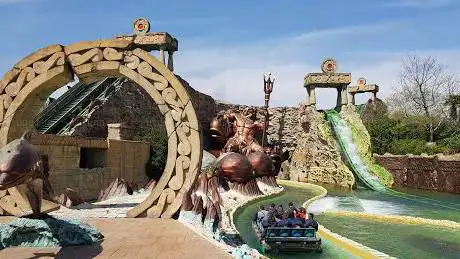 Photo de Jungle Rapids