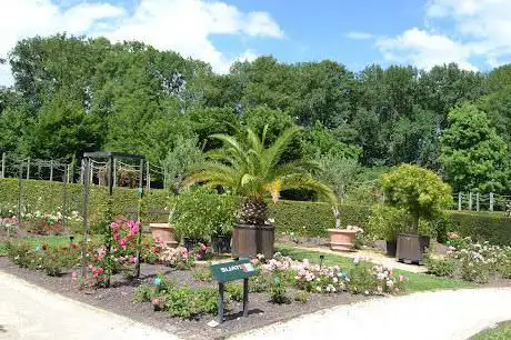 Photo de Internationale Rozentuin Coloma