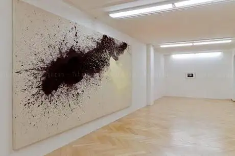Office Galerie Susanna Kulli
