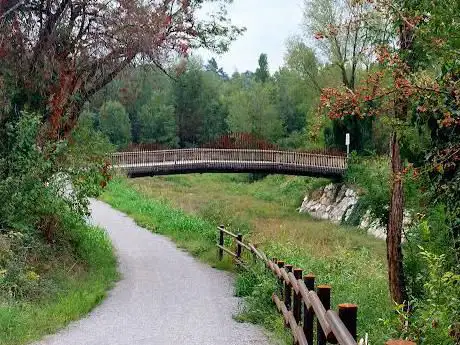 Photo de Passerella ciclopedonale sul torrente Quisa