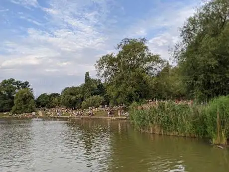 Photo de Model Boating Pond