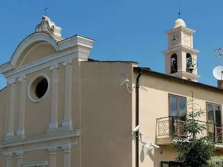 Photo de Church of Saint James Apostle