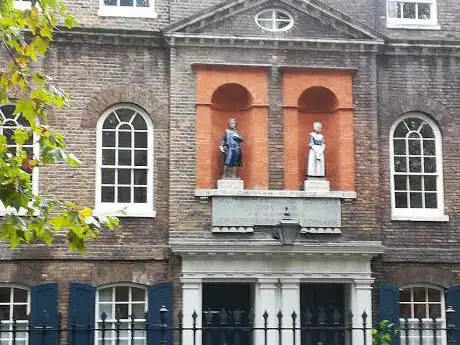 Photo de St John's Churchyard