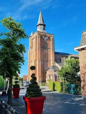 Église catholique Saint-Jean-Baptiste à Saint-Jans-Cappel