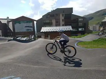 Pumptrack de St François Lonchamp - BikeSolutions.fr