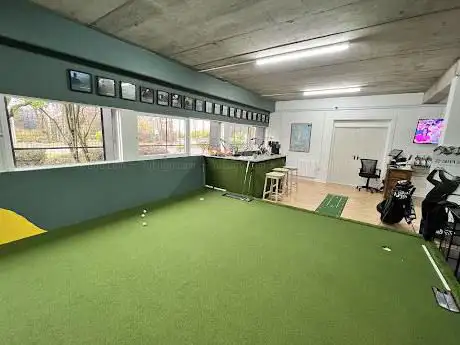 Photo de Rounds Golf Studio