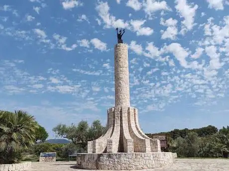 Photo de Monument del Coll de les Forques
