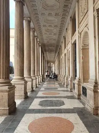 Photo de Temple D'Hadrien