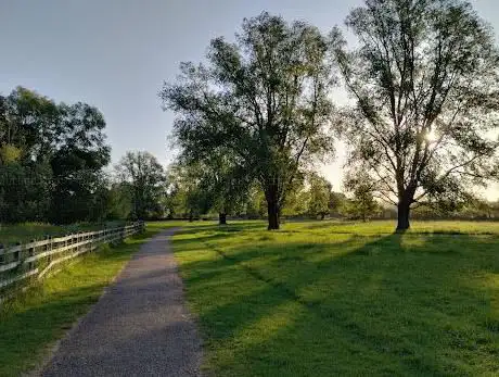 Photo de Ouzel Valley Park
