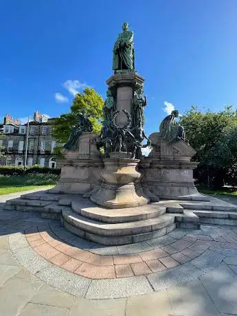 Photo de Monument to William Ewart Gladstone