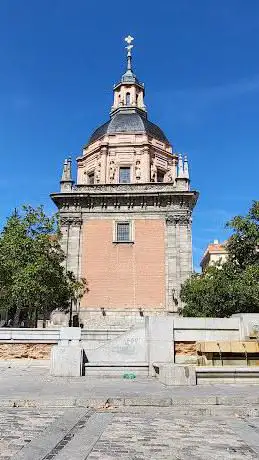 Photo de Church of Saint Andrew the Apostle