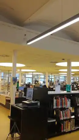 Photo de Biblioteca Poblenouâ€“Manuel Arranz