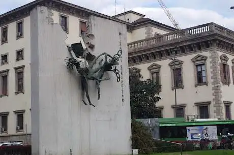 Photo de Monumento ai Bersaglieri