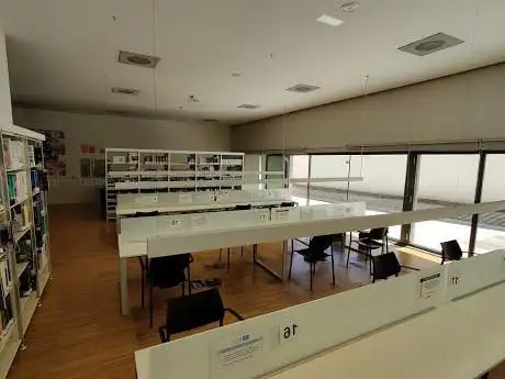 Photo de Public Library Ãngel González