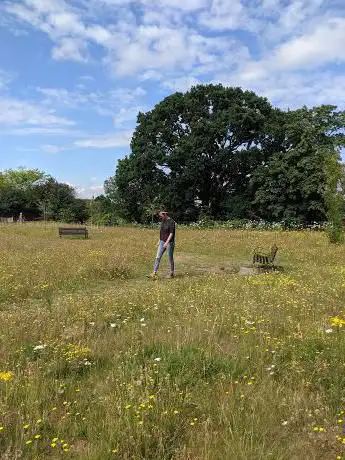 Photo de Churchfields Meadow