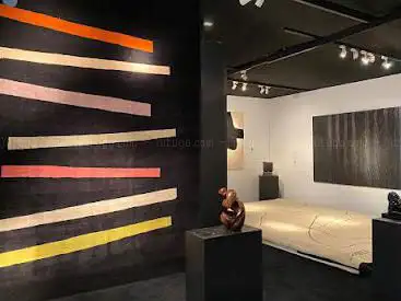ART GALLERY 44