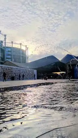Photo de Lewis Cubitt Square